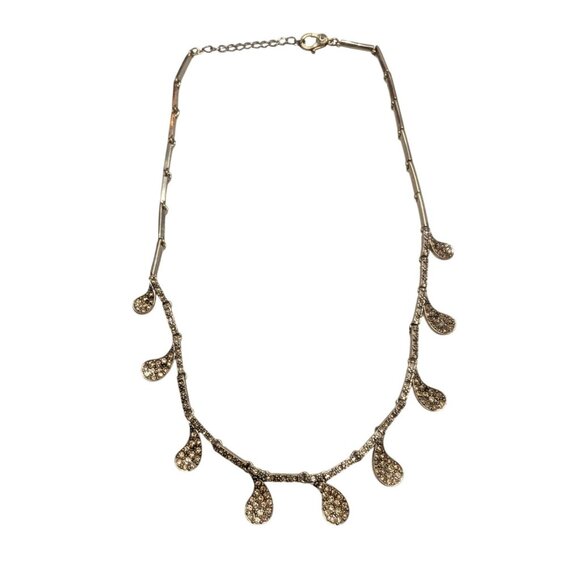 Monet Jewelry - Monet golden tone champagne color rhinestone leaf paisley drop 18" Vtg 70s